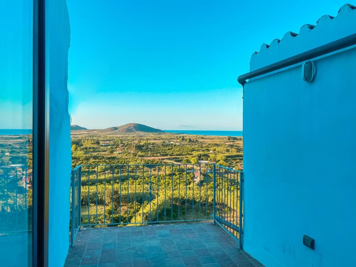 Bilocale Con Vista Mare E Terrazza Panoramica Ammentos Posada Exteriör bild