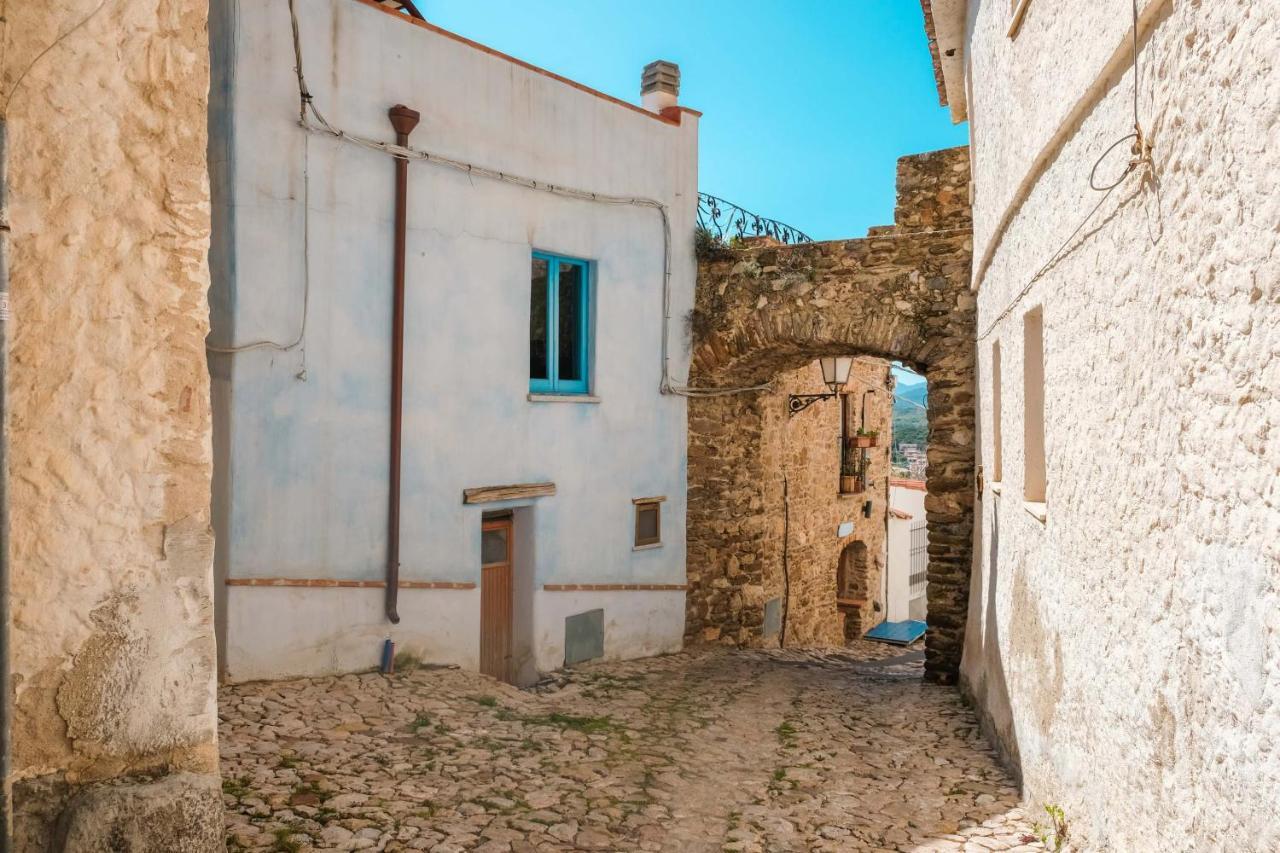 Bilocale Con Vista Mare E Terrazza Panoramica Ammentos Posada Exteriör bild